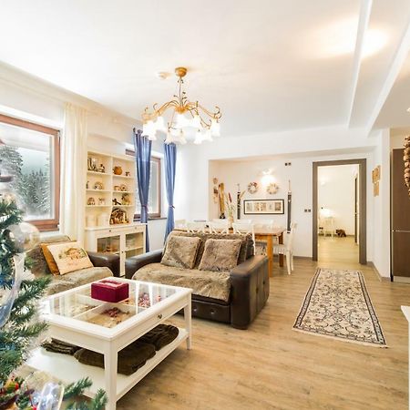 Charming 3-Bedroom Apartment Poiana Brașov Exterior foto