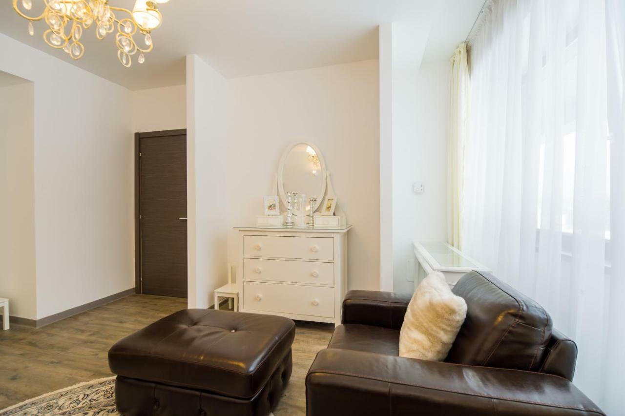 Charming 3-Bedroom Apartment Poiana Brașov Exterior foto