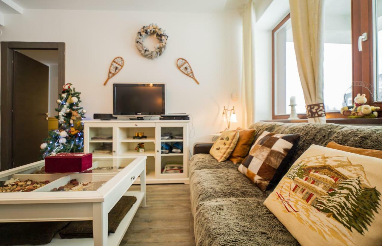 Charming 3-Bedroom Apartment Poiana Brașov Exterior foto